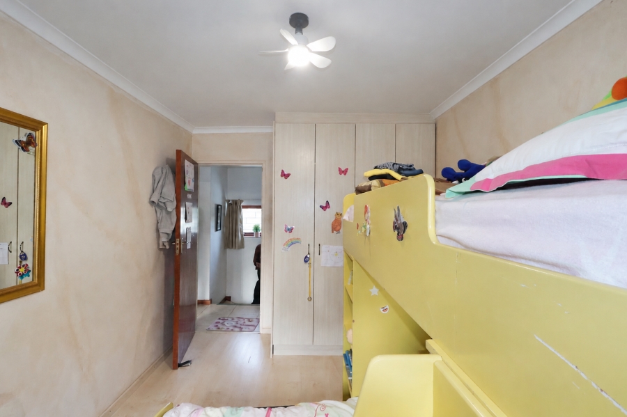 To Let 3 Bedroom Property for Rent in Waves Edge Western Cape